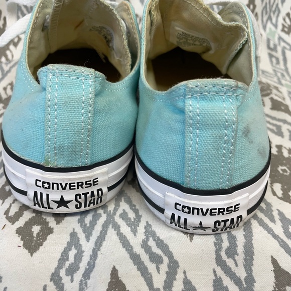 Low Top Red Converse All Star Chuck Mens 7 Woman’s 9 Shoe - Picture 4 of 8